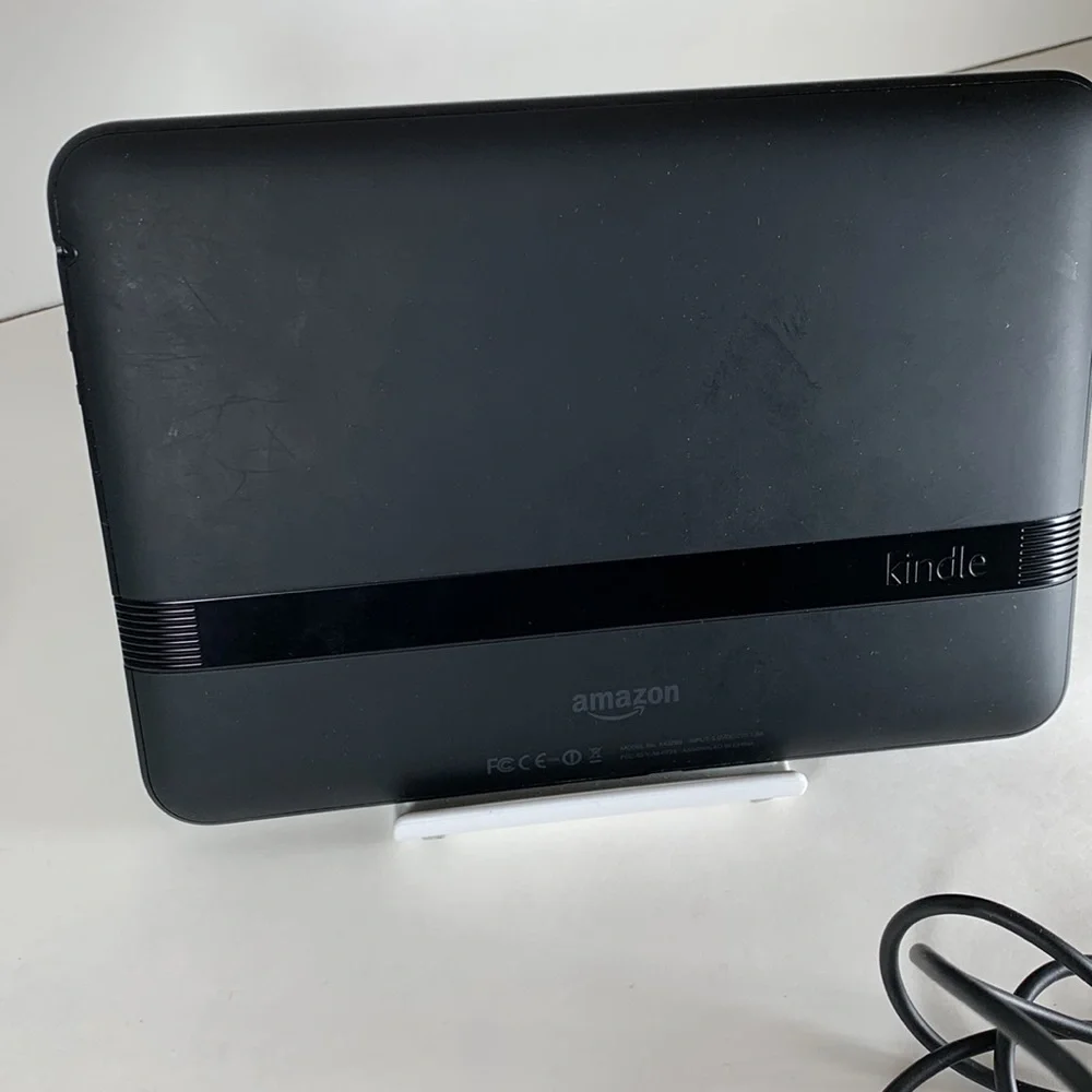 Amazon Black Kindle eBook Reader with USB Cable